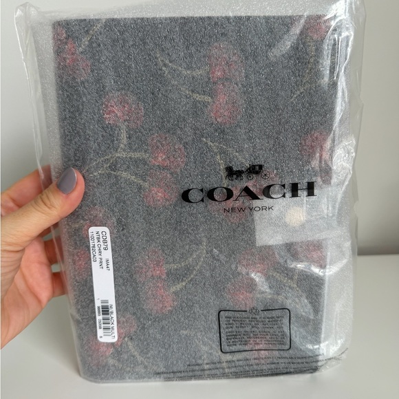 Notebook With Cherry Print Coach - Picture 3 of 4